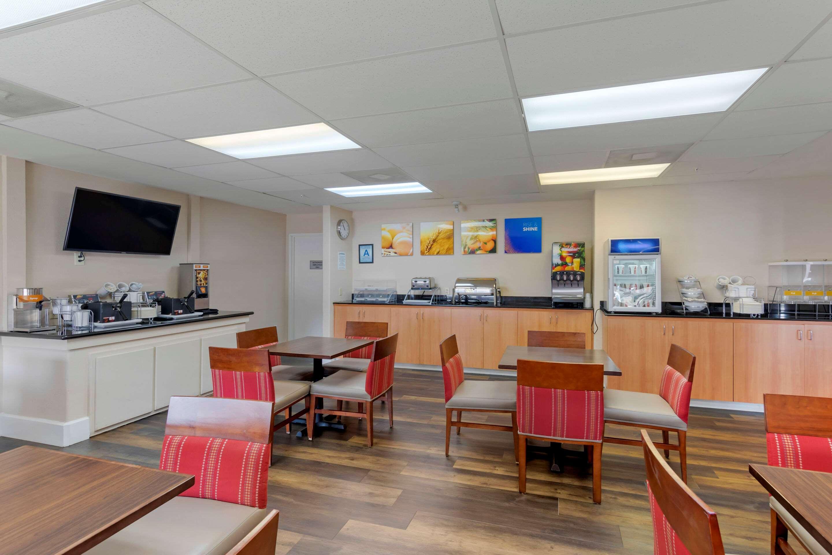 Comfort Suites Victorville-Hesperia מראה חיצוני תמונה