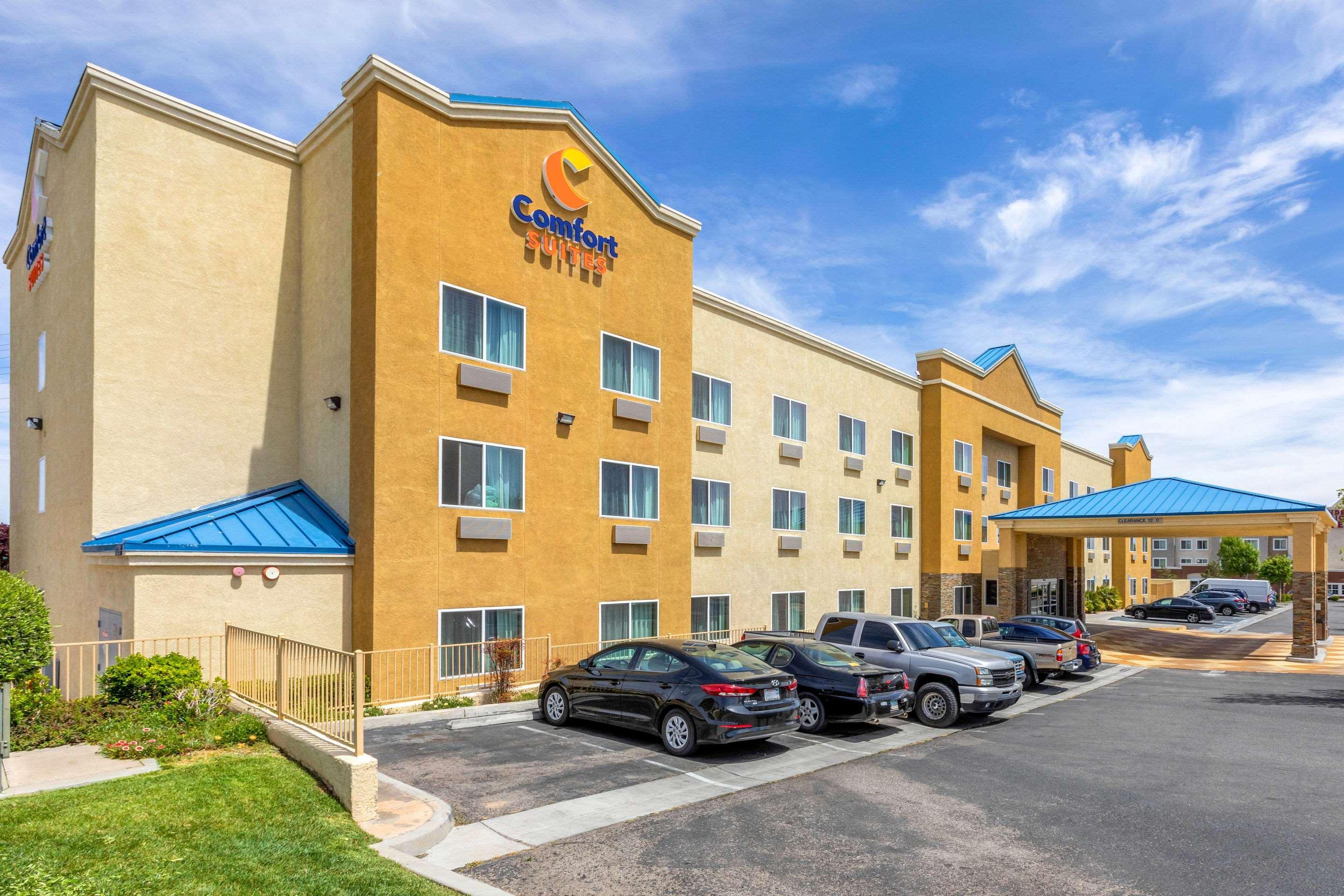Comfort Suites Victorville-Hesperia מראה חיצוני תמונה