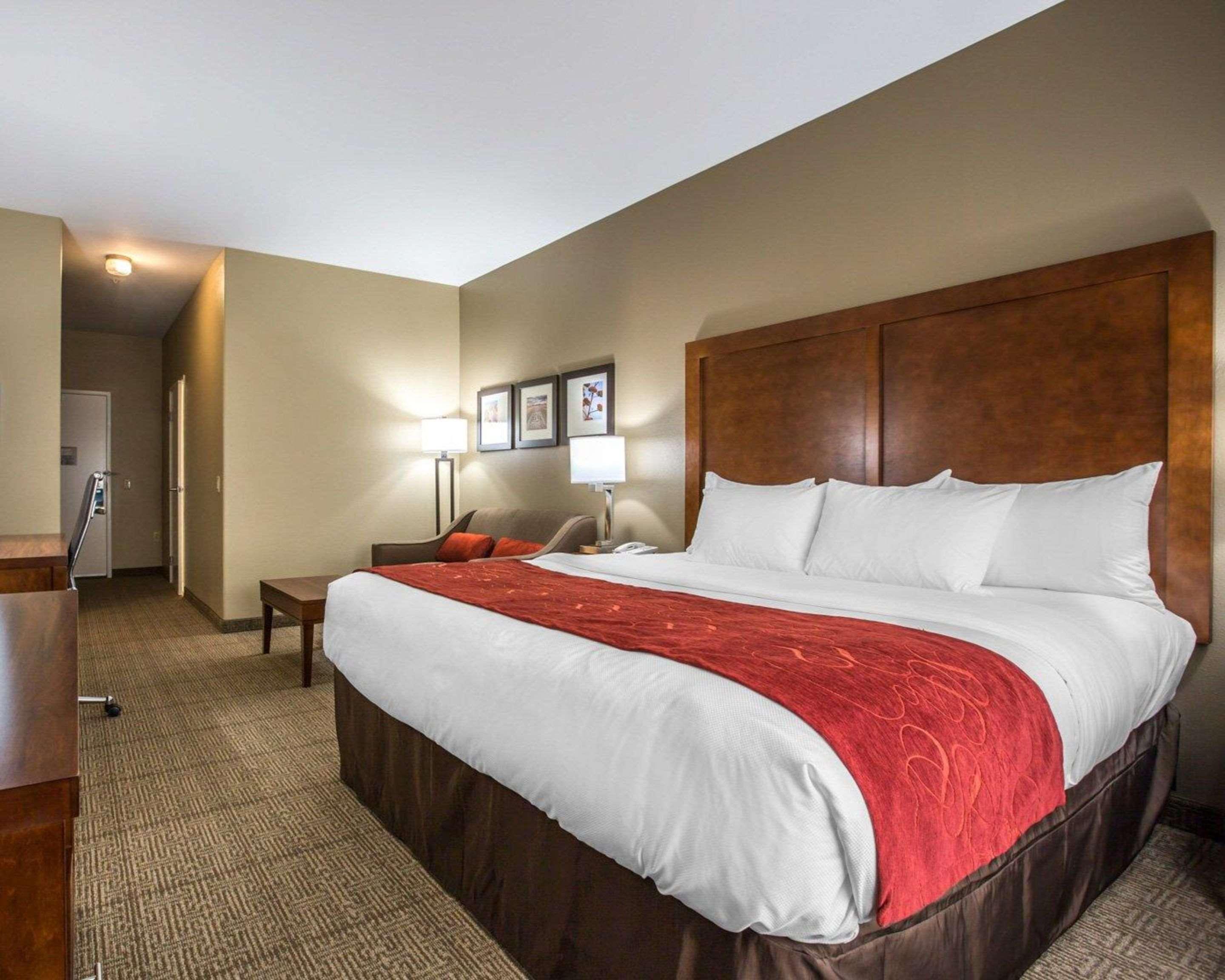 Comfort Suites Victorville-Hesperia מראה חיצוני תמונה